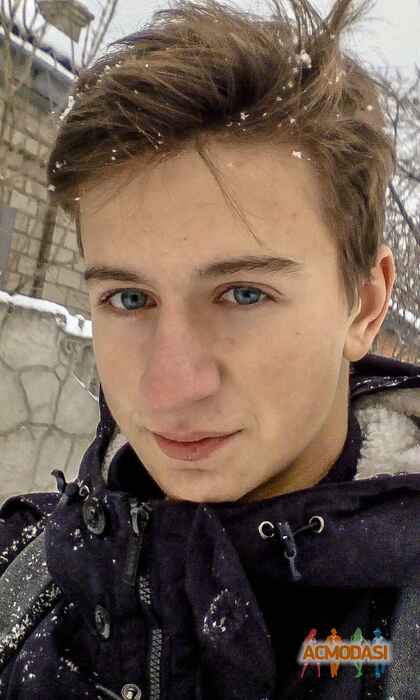 Владислав Вікторович Вовк фото №995819. Завантажено 09 Грудня 2016