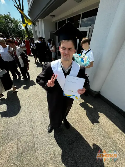 VOLODYMYR  DYBKALIUK фото №1750360. Завантажено 04 Грудня 2025