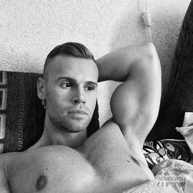 Олег Вадимович Глушковский фото №1111796. Завантажено 03 Жовтня 2017