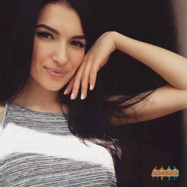 Анна Валеріївна Бадюлько фото №919345. Завантажено 09 Червня 2016