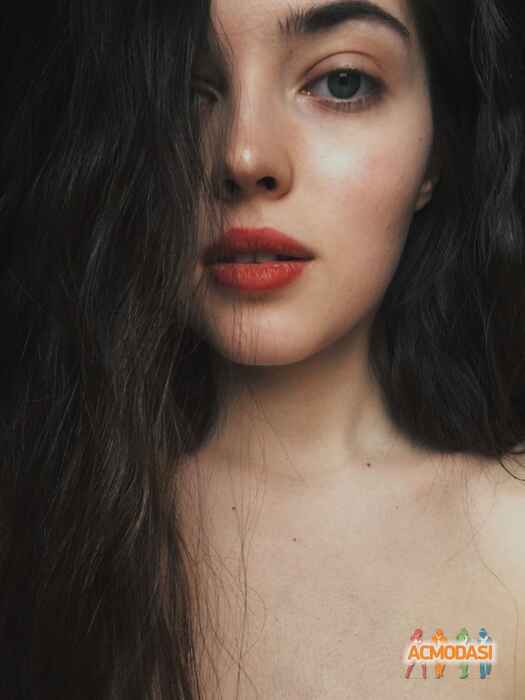 Виталина Юрьевна Потелло фото №1042454. Завантажено 12 Квітня 2017