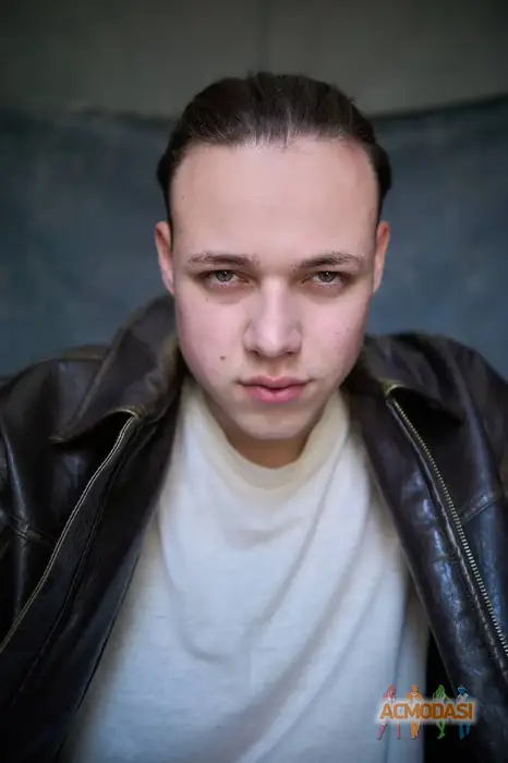 Артур  Салуха фото №1747421. Завантажено 17 Вересня 2025