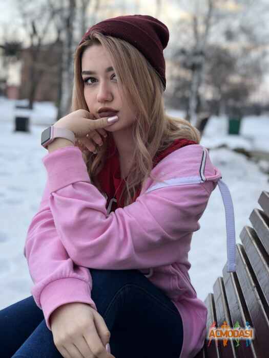 Юлія Анатоліївна Ляпкало фото №1206977. Завантажено 16 Березня 2018