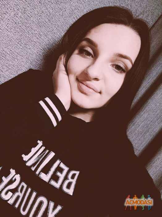 Юлія Ярославівна Янголь фото №1541817. Завантажено 24 Червня 2020