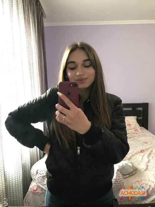 Лариса Олександрівна Левицька (псевд) фото №1529364. Завантажено 13 Травня 2020