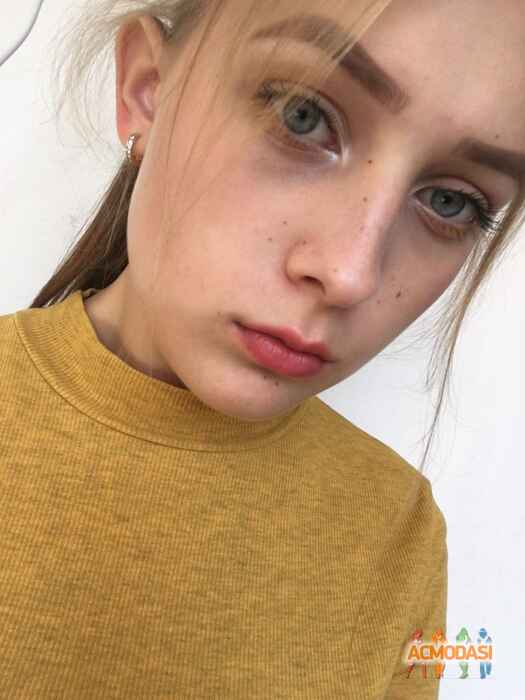 Даша Володимирівна Лубко фото №1154001. Завантажено 17 Грудня 2017