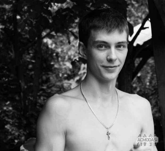 Дмитрий Александрович Голубенко фото №574945. Завантажено 18 Січня 2014