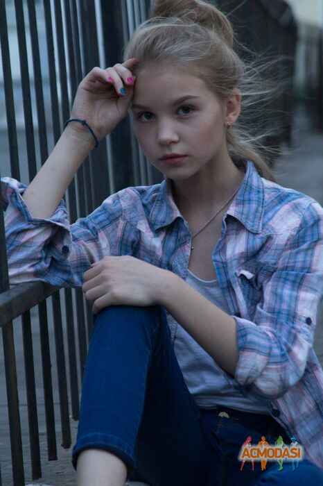 Маша Михайловна Король фото №906013. Завантажено 01 Травня 2016