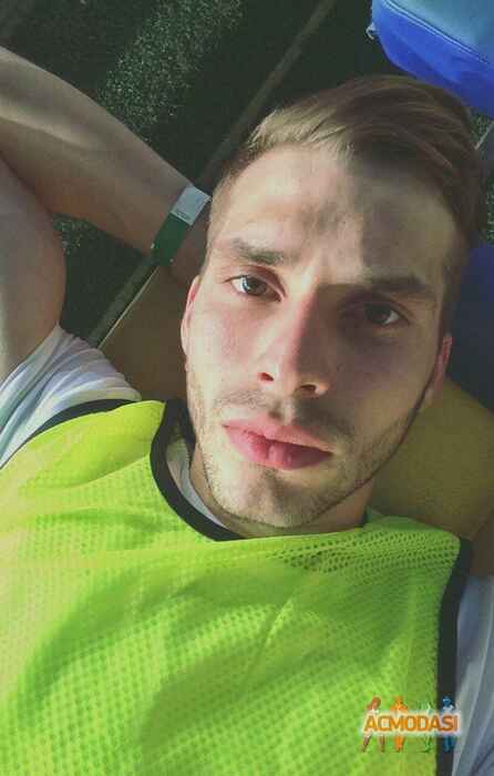 Олександр  Гужеля фото №1124825. Завантажено 26 Жовтня 2017