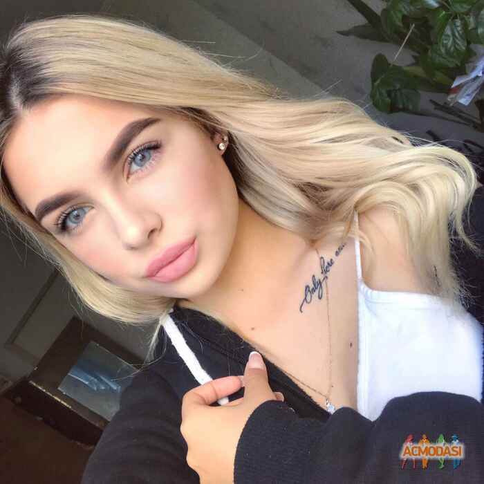 Карина гарсия модель