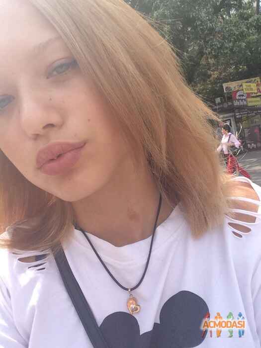 Карина Руслановна Степаненко фото №1283400. Завантажено 30 Серпня 2018