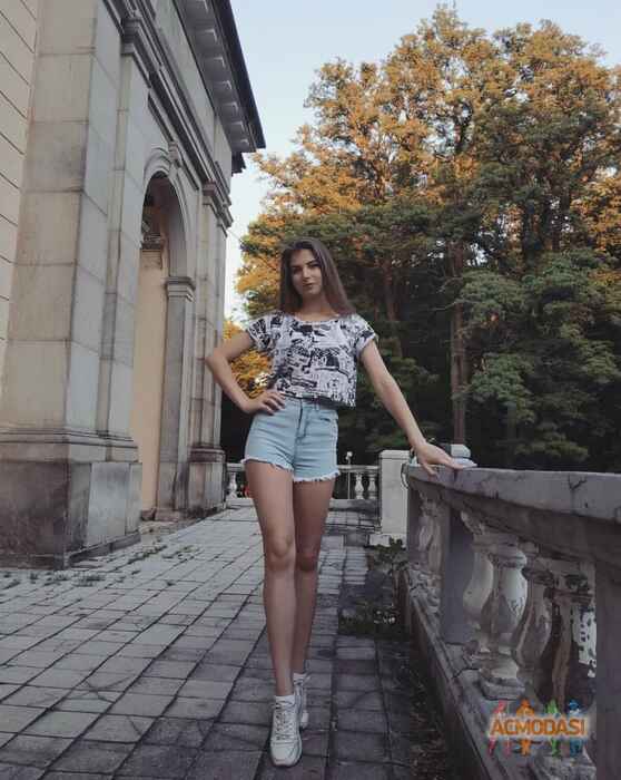 Алина Олеговна Безпятчук фото №1564895. Завантажено 07 Вересня 2020