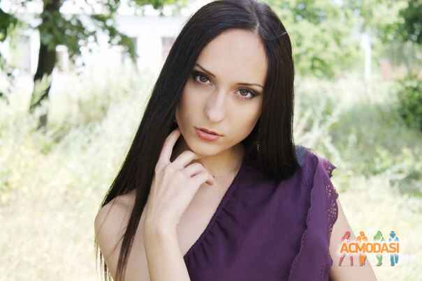 Яна Станиславовна Савостьян фото №848343. Завантажено 04 Листопада 2015