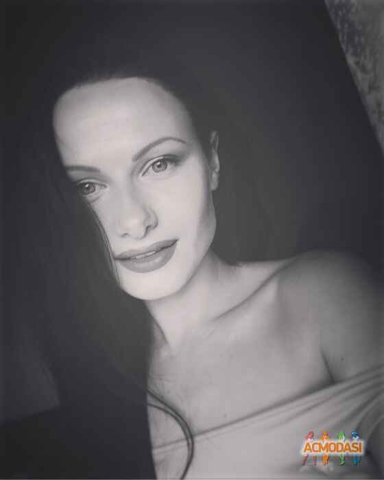 Оксана Викторовна Мадани фото №1159713. Завантажено 04 Січня 2018