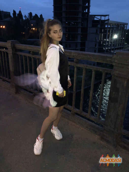 Яна Владимировна Вдовина фото №1499616. Завантажено 21 Січня 2020