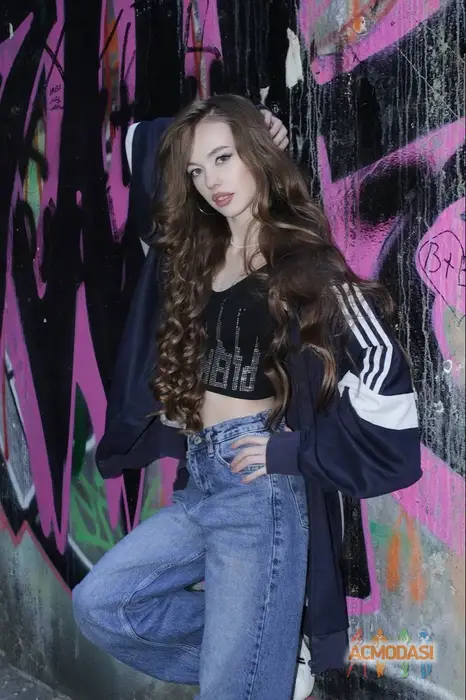 Кароліна Миколаївна Маковецкая фото №1749628. Завантажено 18 Листопада 2025