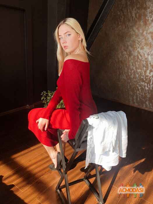 Анастасия Витальевна Волк фото №1464460. Завантажено 22 Жовтня 2019