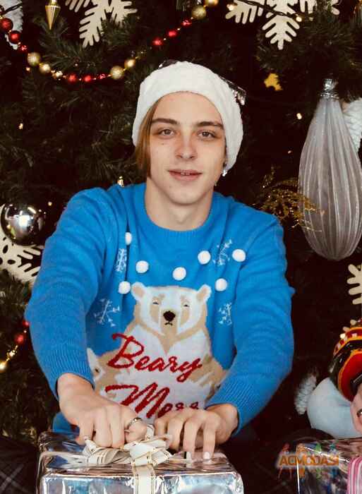 Олексій  Вашек фото №1641536. Завантажено 17 Липня 2021
