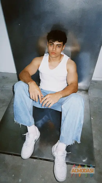 Сергій Вікторович Кутулупенко фото №1749969. Завантажено 23 Листопада 2025