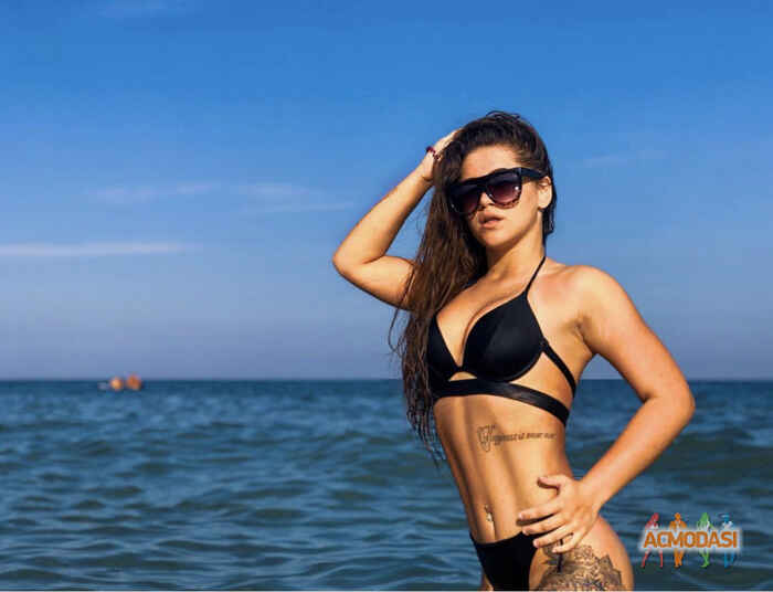 Льоля Максимівна Мартинова фото №1346047. Завантажено 07 Січня 2019