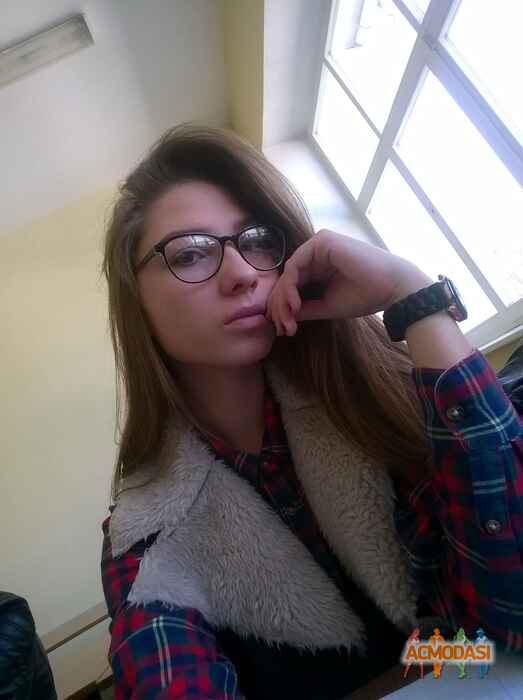 Карина Олеговна Микитина фото №996883. Завантажено 12 Грудня 2016