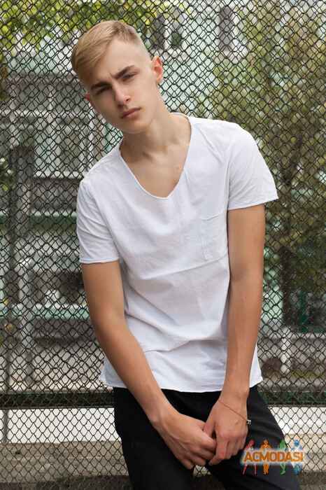 Иван  Кононенко фото №1164464. Завантажено 13 Січня 2018