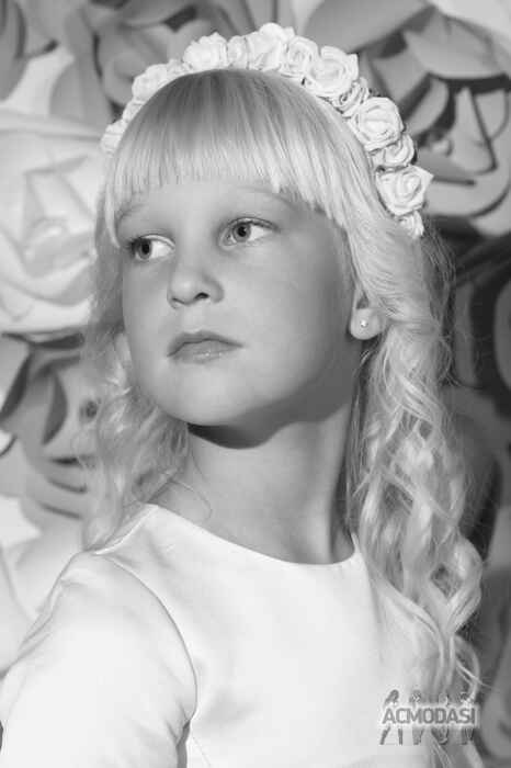 Кутинська  Ева-Марія фото №932144. Завантажено 14 Липня 2016