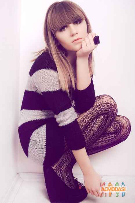 Юля Олеговна Сухомлинова фото №151193. Завантажено 18 Лютого 2012