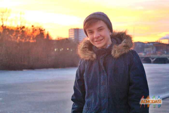 Саша Анатолійович Безщаснюк фото №1199198. Завантажено 03 Березня 2018