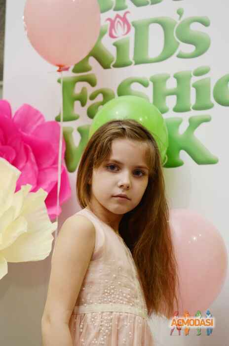 Арина Андреевна Мельниченко фото №1046942. Завантажено 25 Квітня 2017