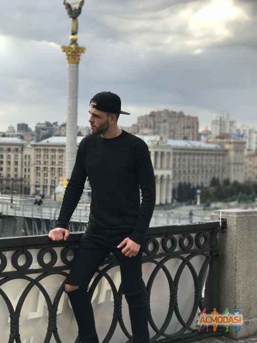 Иван Русланович Кравченко фото №1165998. Завантажено 16 Січня 2018