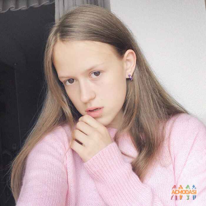 Милена Сергеевна Дубовая фото №1097867. Завантажено 30 Серпня 2017