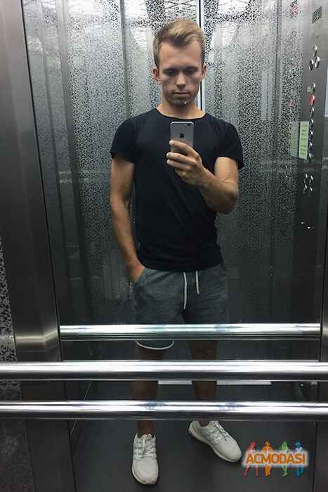 Дмитрий Константинович Музыченко фото №1133424. Завантажено 09 Листопада 2017