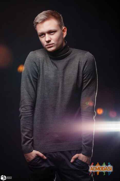 Илья Витальевич Моложанников фото №1007629. Завантажено 16 Січня 2017