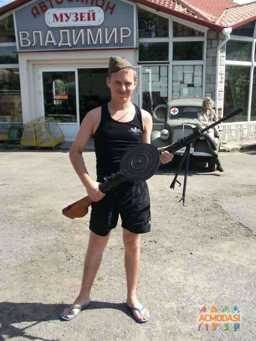 Кирик  Віктор фото №1062072. Завантажено 03 Червня 2017