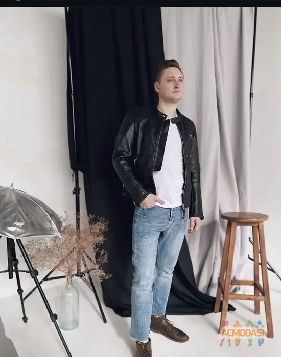 Виталя  Луценко фото №1743408. Завантажено 22 Травня 2025