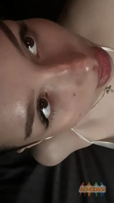 Poly  She фото №1748064. Завантажено 01 Жовтня 2025