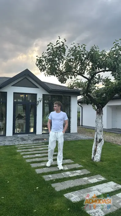 Stanisalv  Dmytryshyn фото №1751186. Завантажено 04 Січня 2026