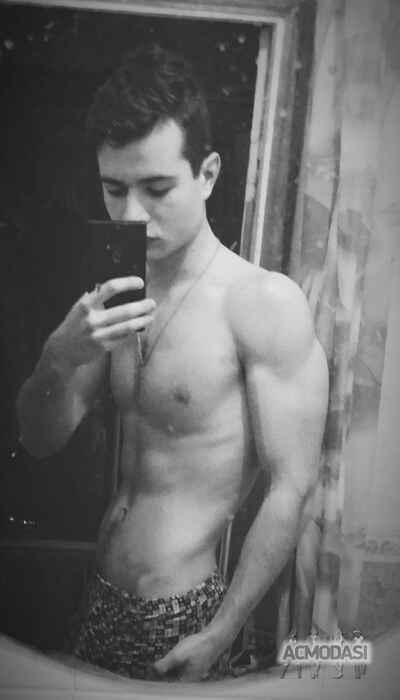 Євгеній Олександрович Ларін фото №1187206. Завантажено 15 Лютого 2018