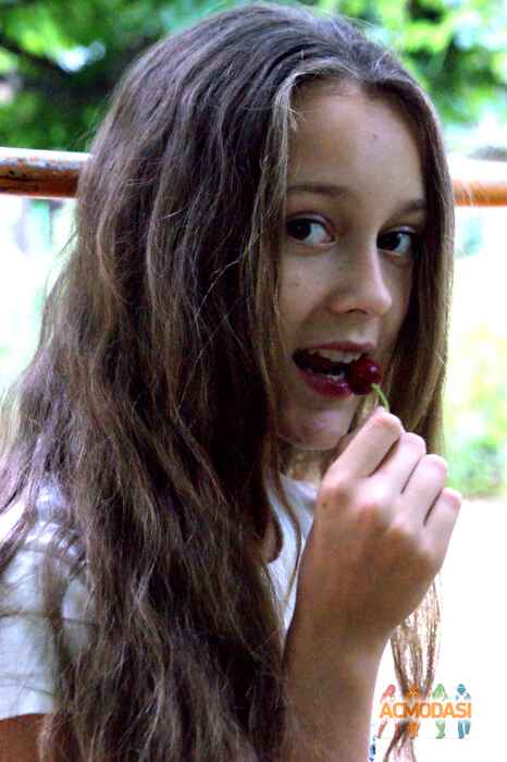 Карина Сергеевна Пчельникова фото №1480134. Завантажено 26 Листопада 2019