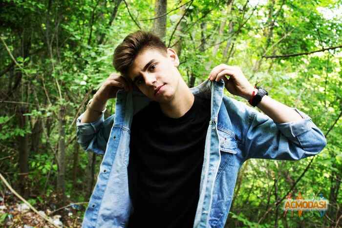 Дима Олександрович Буяльський фото №1124785. Завантажено 26 Жовтня 2017