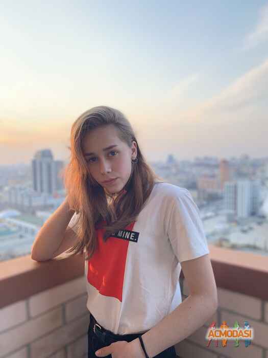Лиза Владимировна Тищенко фото №1387015. Завантажено 07 Квітня 2019