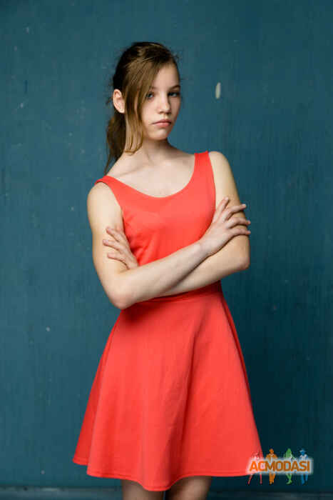 Карина Михайлівна Обухова фото №1097960. Завантажено 30 Серпня 2017