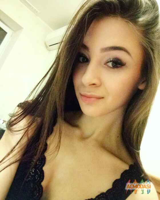 Юля Сергеевна Яковенко фото №1041842. Завантажено 10 Квітня 2017