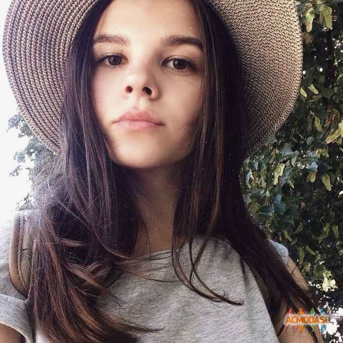 Полина Евгеньевна Мухина фото №1056469. Завантажено 20 Травня 2017