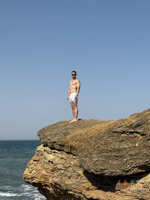 Антон  Антон фото №1746647. Завантажено 30 Серпня 2025